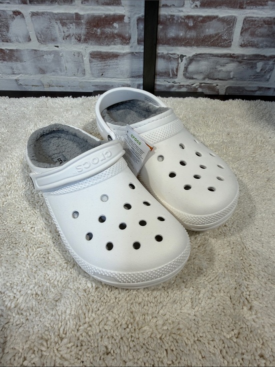 CROCS Shoes - CROCS Classic Lined Clog - White